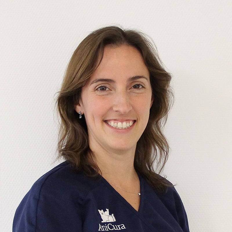 Photo de Dre. Vet. Vanel, Spécialiste Européenne En Imagerie Médicale Vétérinaire