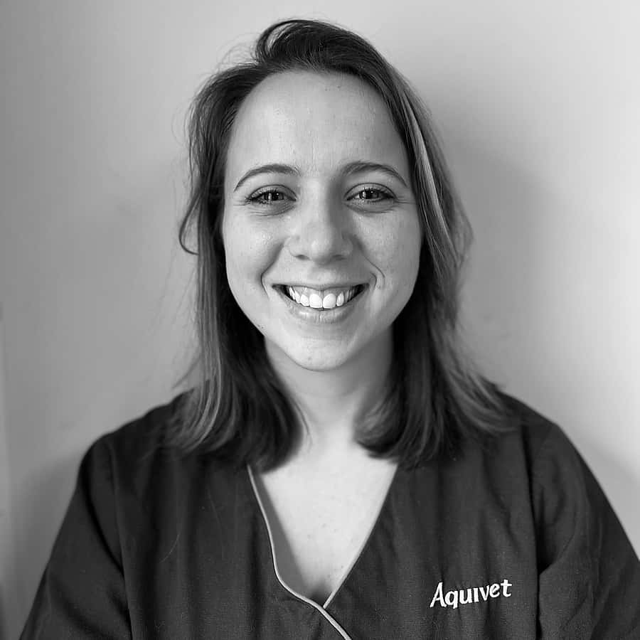 Dr. Vet. Giovanna Redolfi, Résidente en chirurgie des animaux de compagnie au CHV Aquivet (près de Bordeaux)