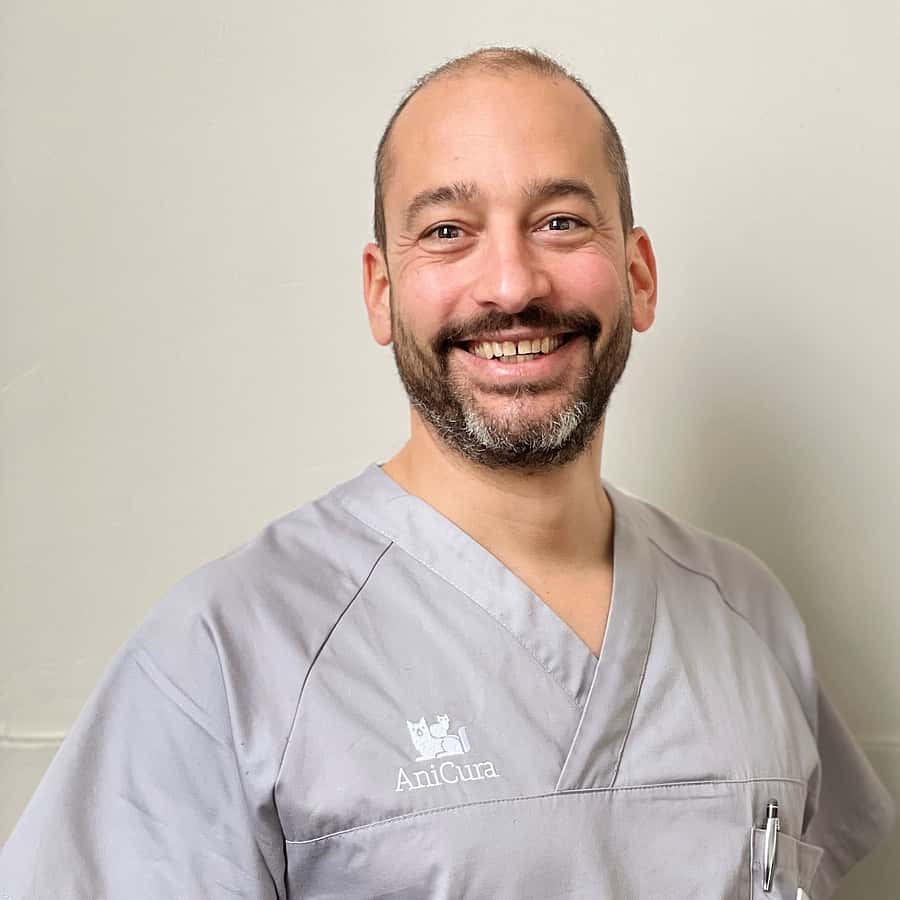 Dr. Vet. Sager, Chirurgie à la clinique AniCura Zebrasoma à Strasbourg