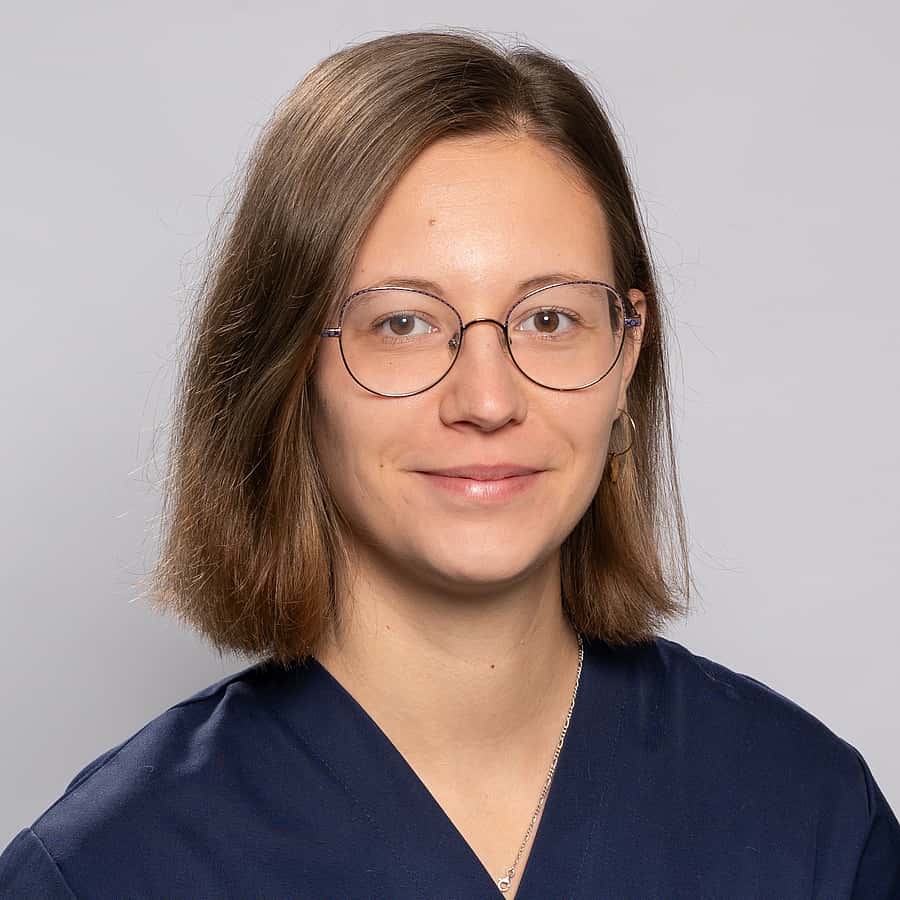 Dr. Vet. Camille Lemmel, vétérinaire en médecine et chirurgie des NAC au sein du CHV AniCura Pommery à Reims