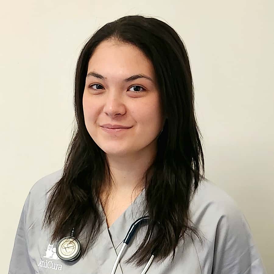 Dr. Vet. Fong Wai Chin