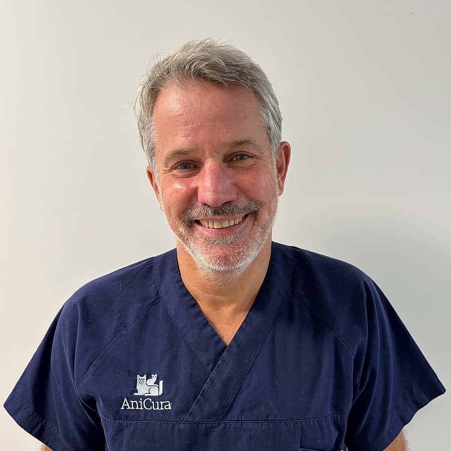 Dr. Vet. Pellet, chirurgie et ophtalmologie à la clinique Brocéliande à Saint Malo