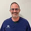 Dr. Vet. Sébastien Viaud, Spécialiste européen en dermatologie vétérinaire au CHV Aquivet (près de Bordeaux)