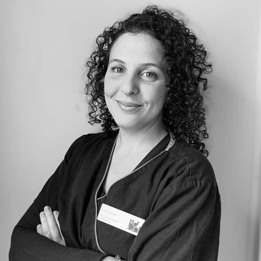 Dr. Vet. Pariente, Assistante en dermatologie au CHV Aquivet (près de Bordeaux)