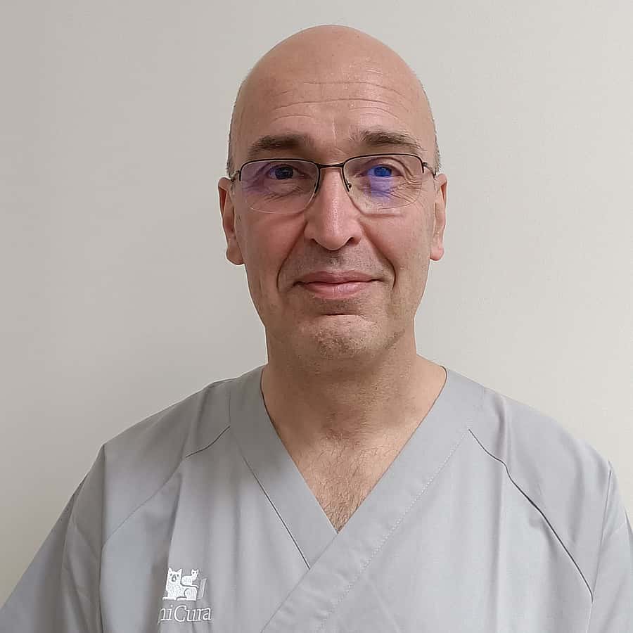Dr. Vet. Philippe Rochereau, chirurgien vétérinaire au sein de la clinique AniCura Zebrasoma à Strasbourg