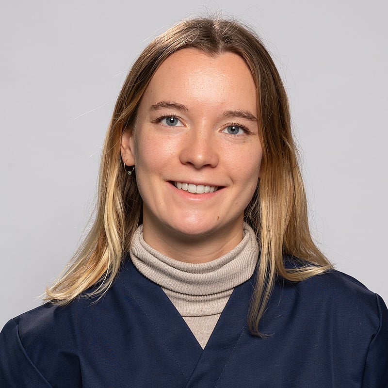 Photo de Dr. Vet. De Grandsaignes, Clinicienne En Médecine Générale Et Urgence