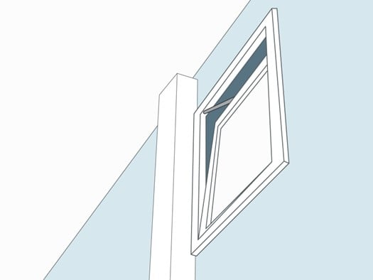 Une fenêtre carrée blanche sur un mur bleu.
